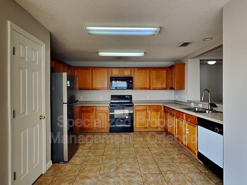 Poinciana House: 1388 N Platte Ct