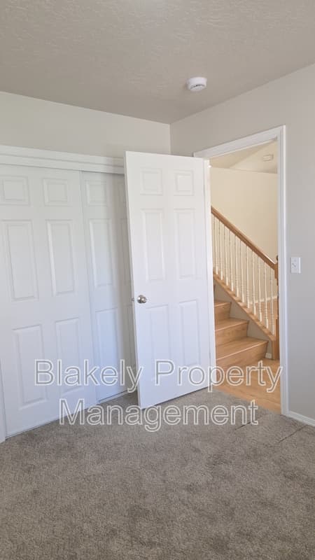 Nampa House: 72 N. Pleasant Hill Dr.