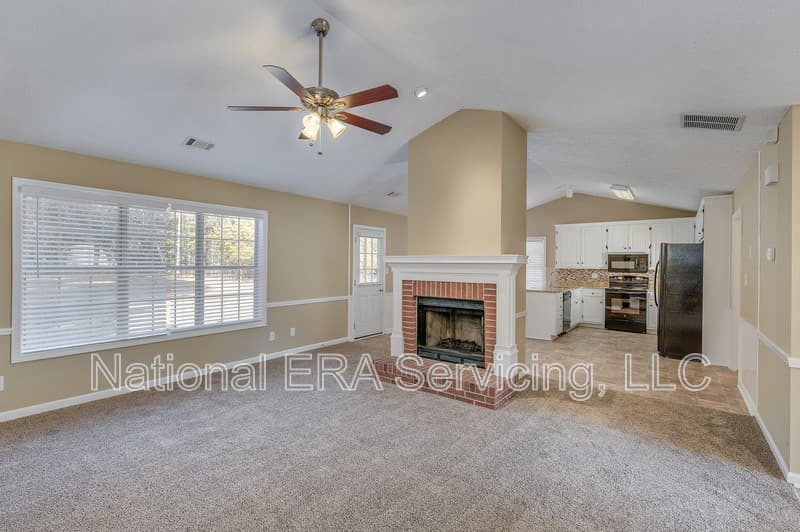 Covington House: 35 Oak Ridge Ct