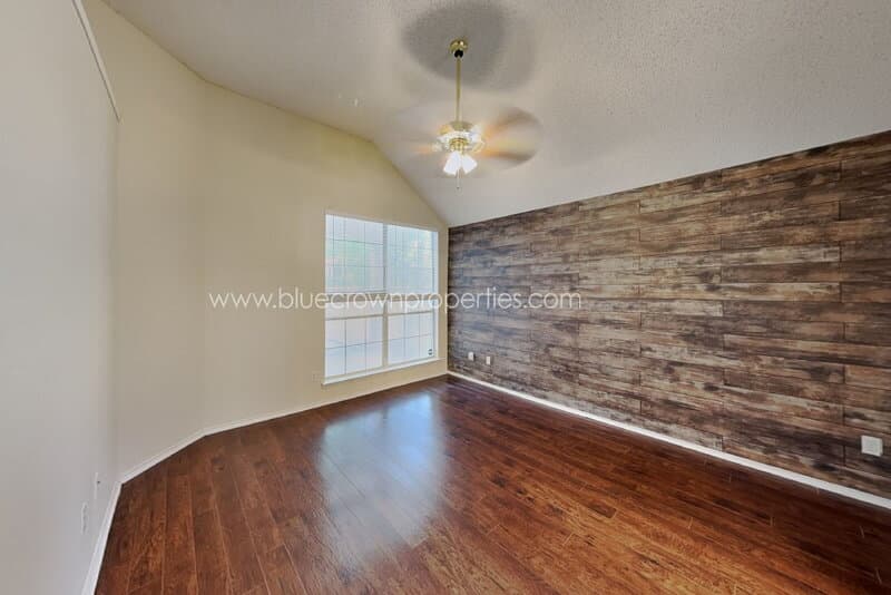 Rowlett House: 7101 Charleston Dr