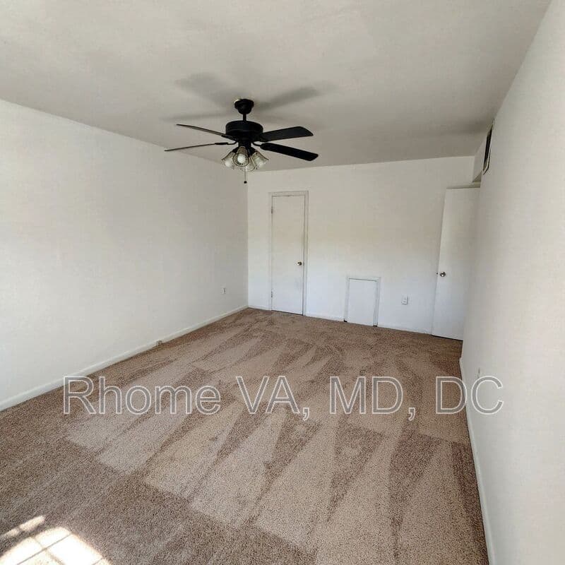 Fairfax Condo: 9473 Fairfax Blvd