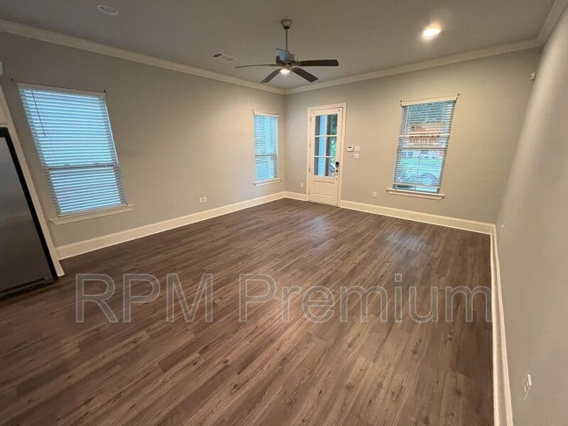 Baton Rouge House: 2353 Orpine Ave.