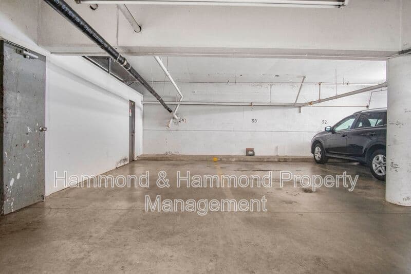 Sherman Oaks Condo: 12955 Riverside Dr.