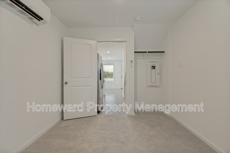 Princeton House: 1037 Bishop Creek Dr