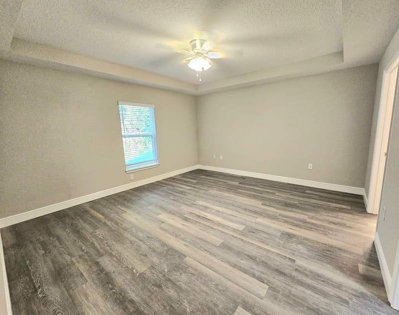Ocala House: 6 Locust Run Ln