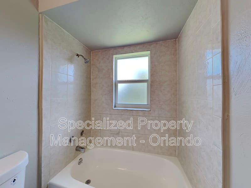 Orlando House: 11309 Darlington Dr