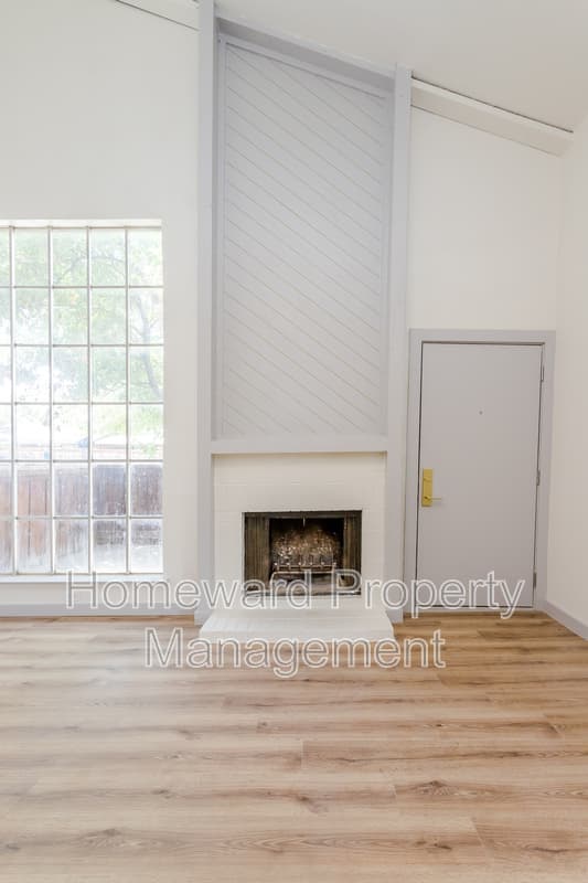 Carrollton Condo: 2026 Via Ballena - 1