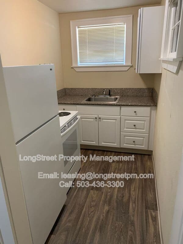 Corvallis Apartment: 204 NW 17th Street