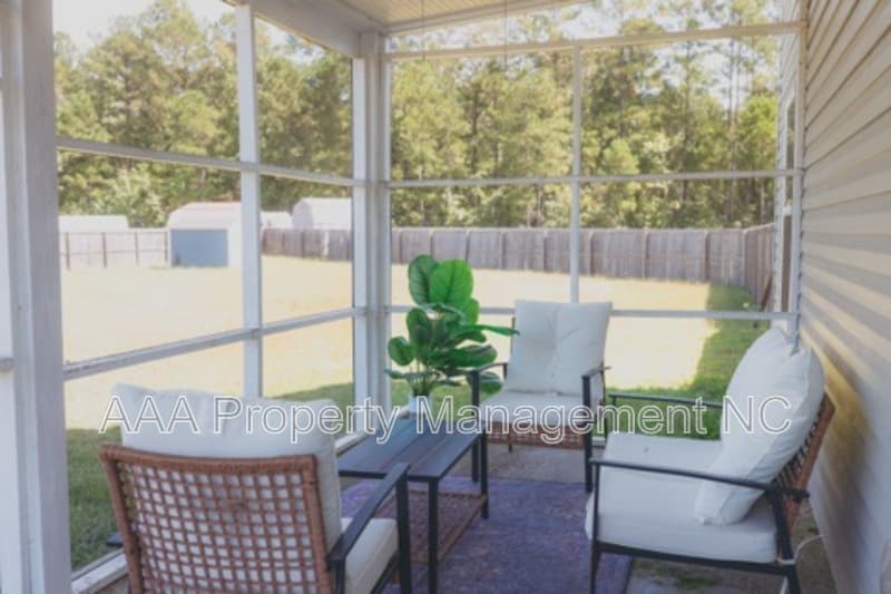 Stedman House: 5913 Fuchsia ct