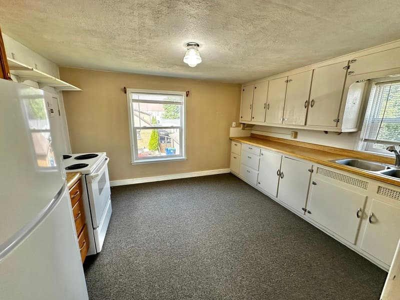 Casco Condo: 610 Church Avenue - Upper