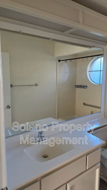 Vacaville House: 376 Marna Dr.