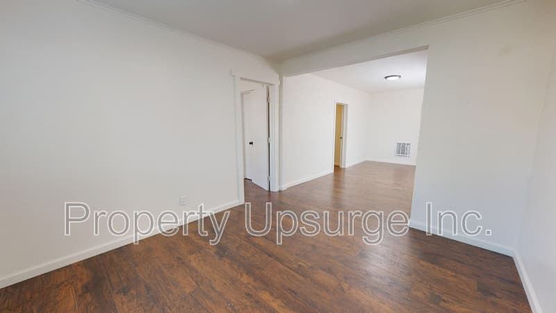 Redding Condo: 1042 West Court Alley