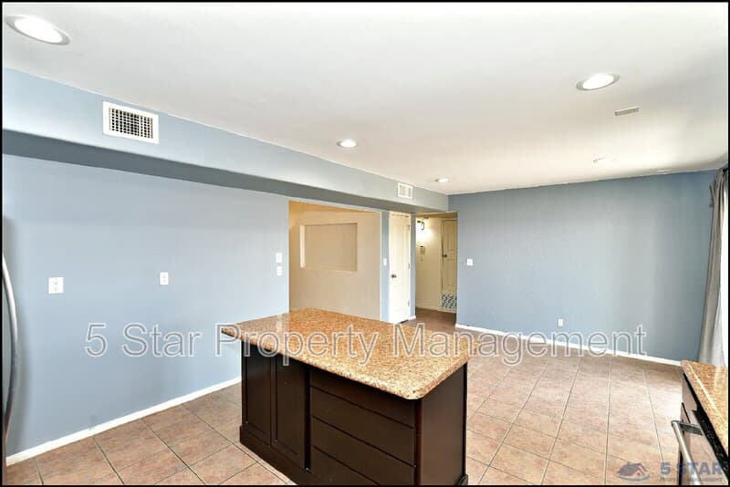 El Paso House: 6372 Franklin Ridge Dr !!
