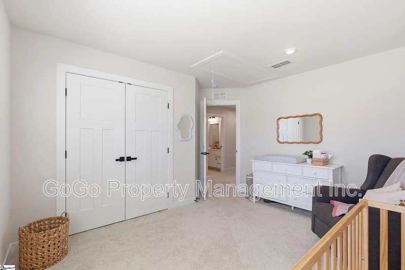 Greenville House: 101 Comanche Trail