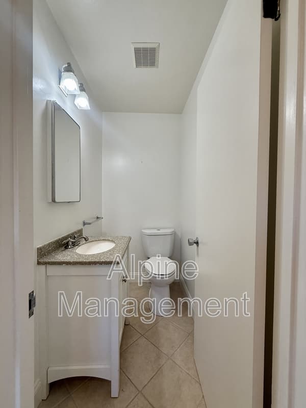 Burlingame House: 2917 Arguello Drive - Main