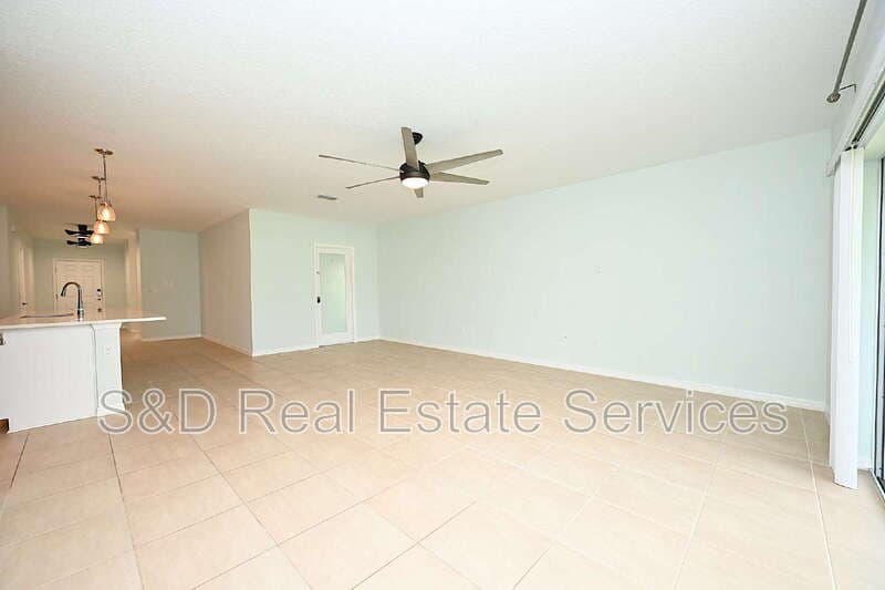 Lakeland House: 2028 Rosewood Cir