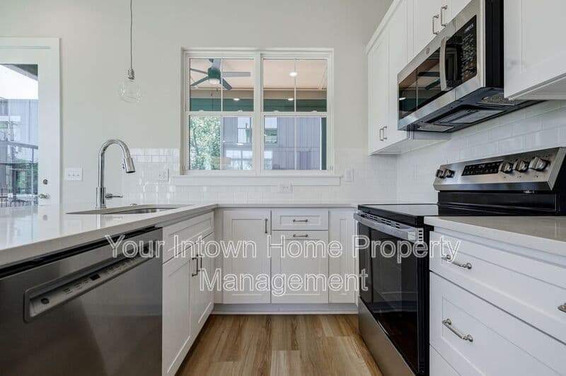 Atlanta Townhome: 1132 W. Marietta Street