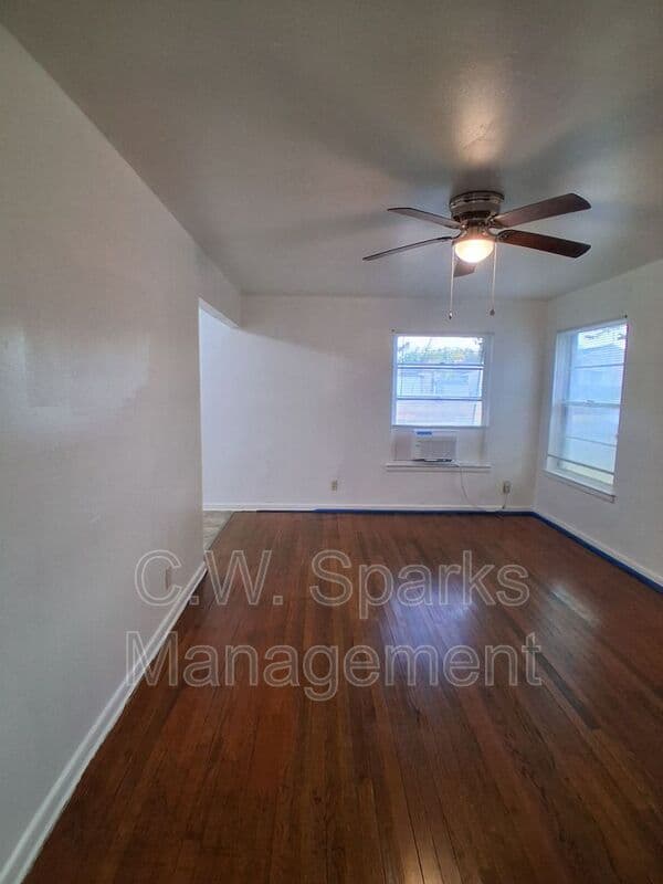 Dallas Condo: 3019 Avon St.