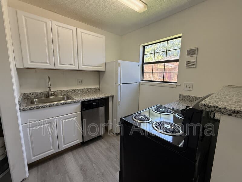 Huntsville Condo: 4916 Cotton Row Northwest