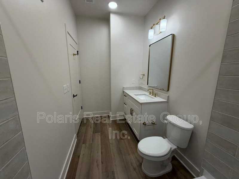 Carmel Condo: 925 Veterans Way