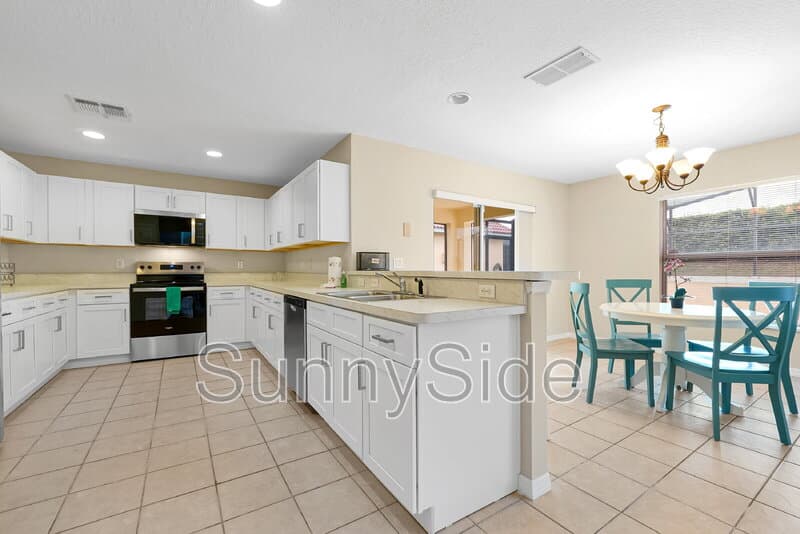 Davenport House: 441 Robin Rd