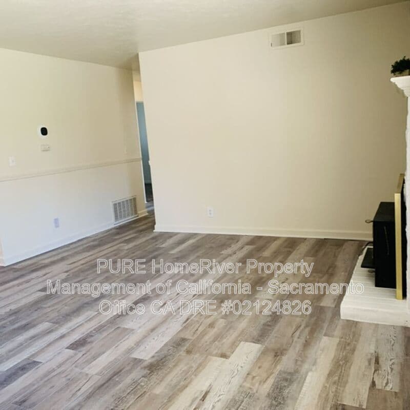 Sacramento House: 5320 Andrea Boulevard