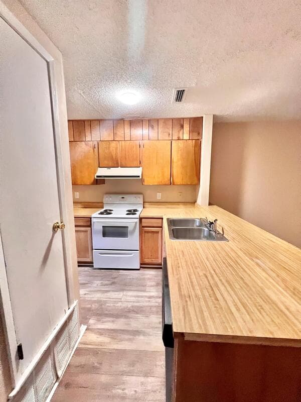 Fort Walton Beach Condo: 421 Hollywood Blvd E