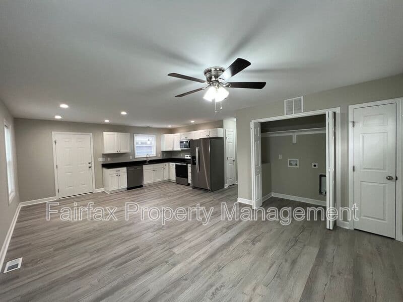 Durham House: 2307 Owen St.