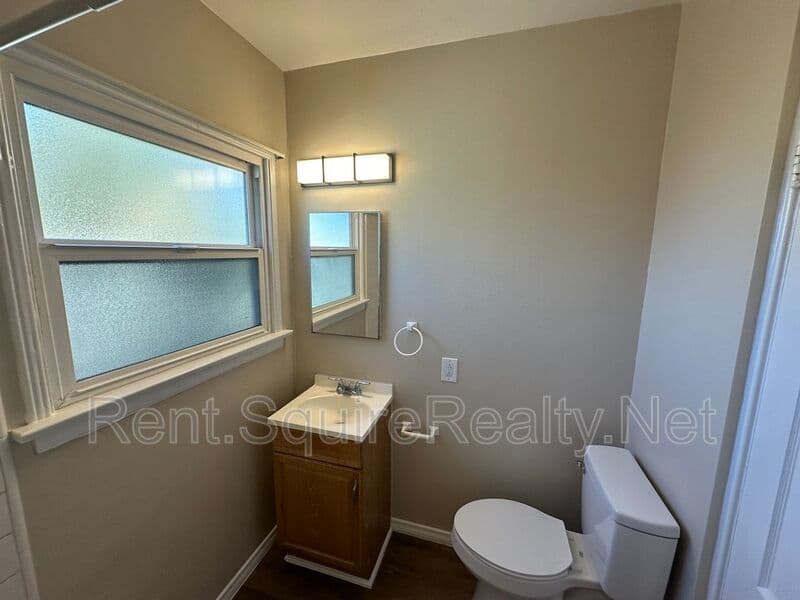 Azusa Condo: 901 N. San Gabriel Ave
