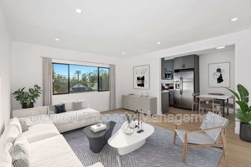 Los Angeles Condo: London 3415 - 3415 London Street Los Angeles, CA 90026