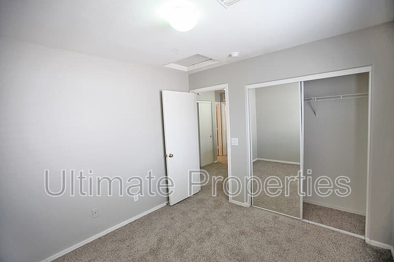 Phoenix House: 5313 W Albeniz Pl