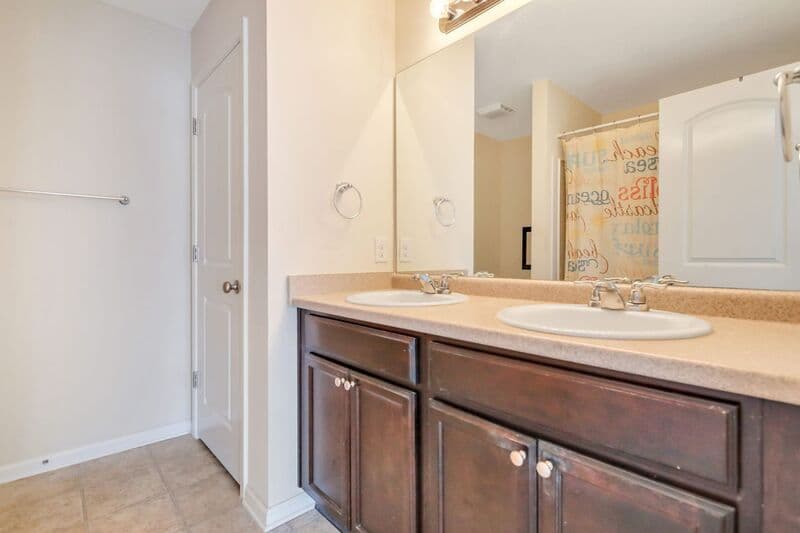Richmond Hill House: 285 Cantle Dr