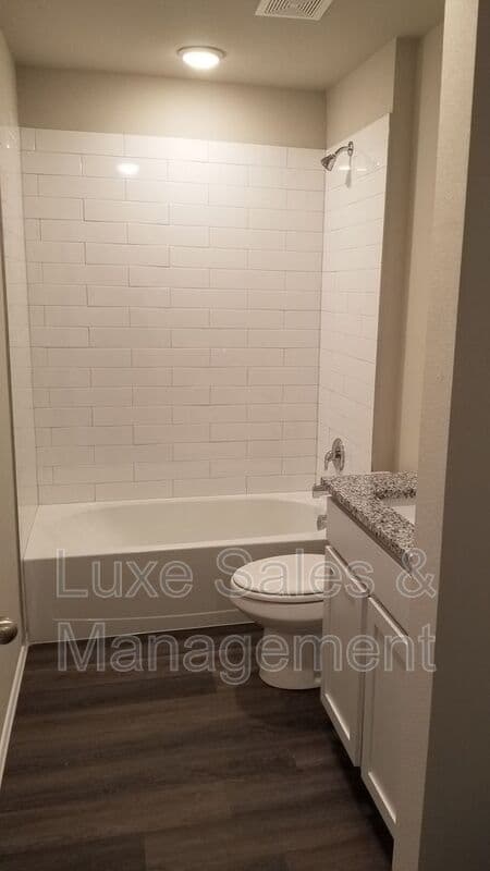 Bartlesville House: 3206 Roman Circle