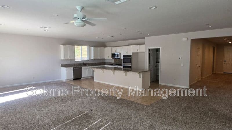 Dixon House: 1680 Gold Street