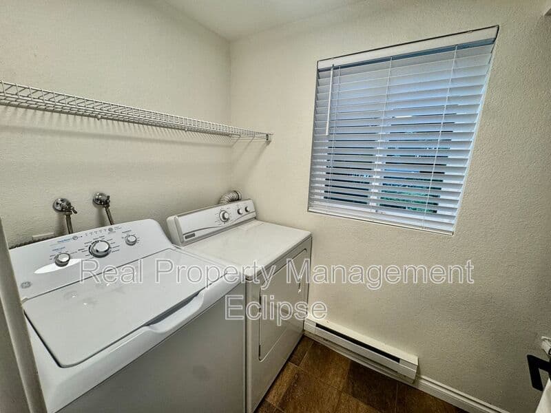 Kirkland House: 746 Kirkland Circle F102