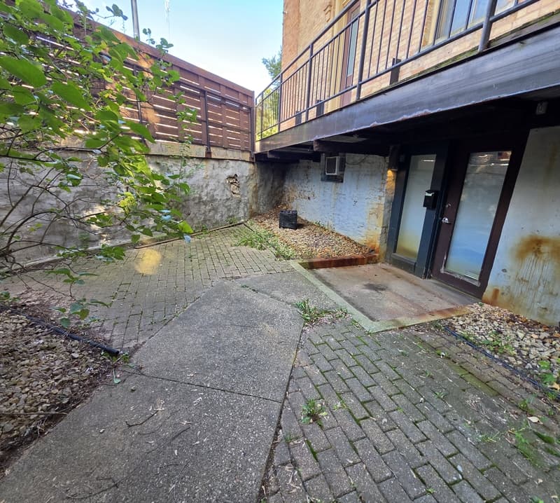 Berlin Condo: 107 Water Street