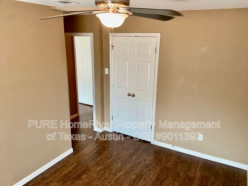 Austin Condo: 8605 Talyne Chaise Circle