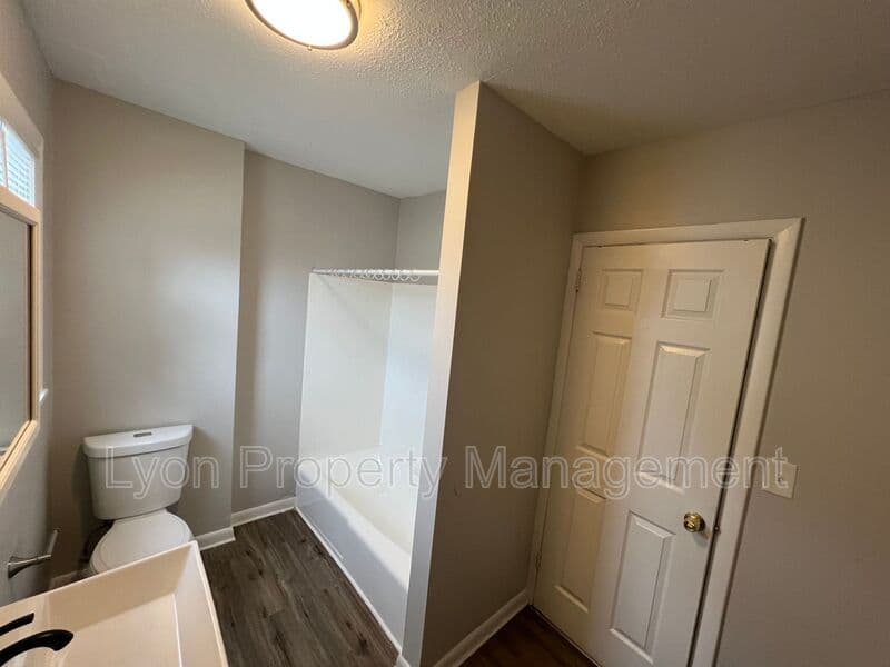 New London Condo: 53 Prest St