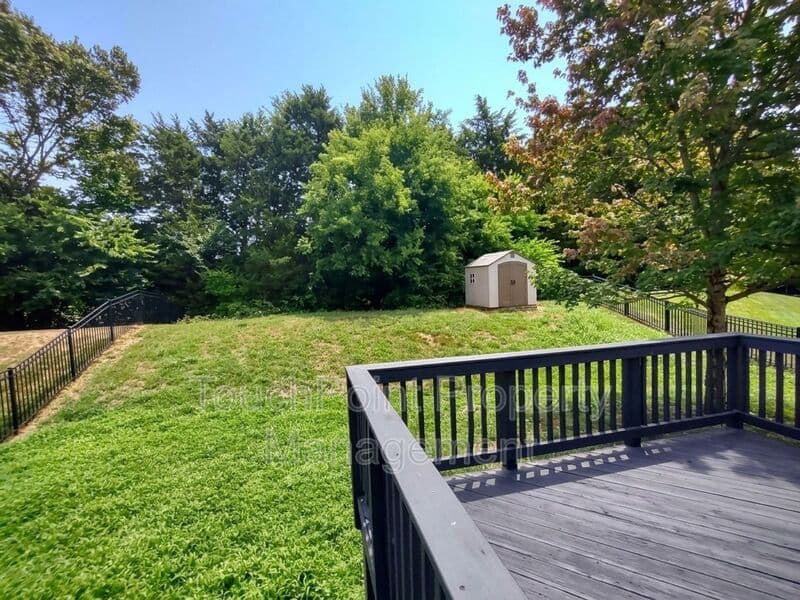 Charlotte House: 10114 Whiteburn Ct