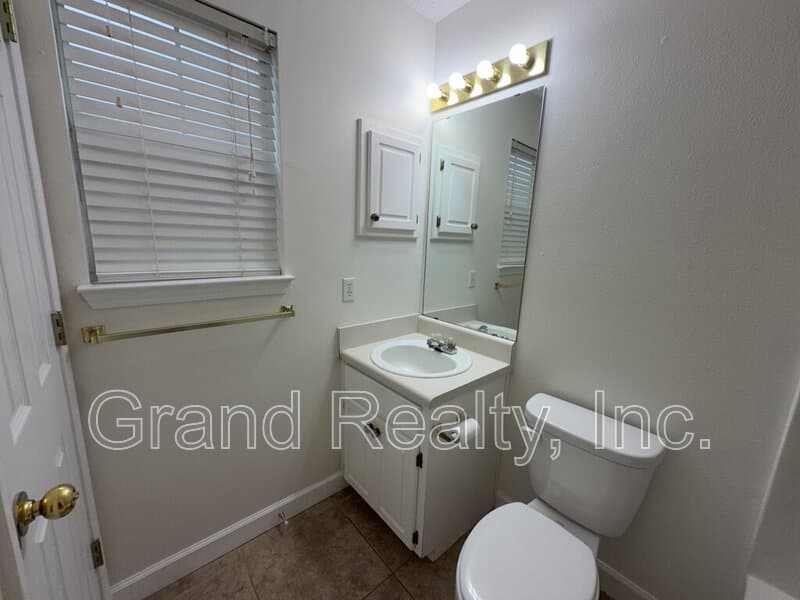 Milton House: 6299 Cottage Woods Dr