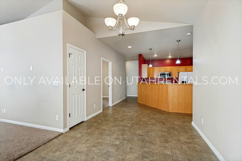 Provo Condo: 1043 Canyon Meadow Dr