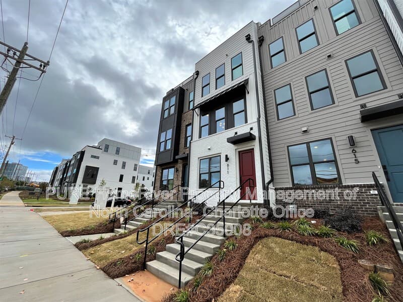 Charlotte House: 611 W Tremont Ave