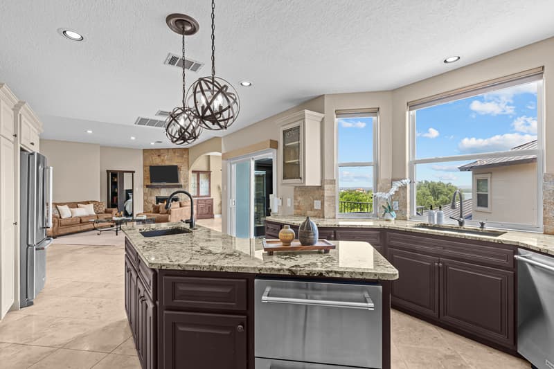 Horseshoe Bay House: 112 Big Sky
