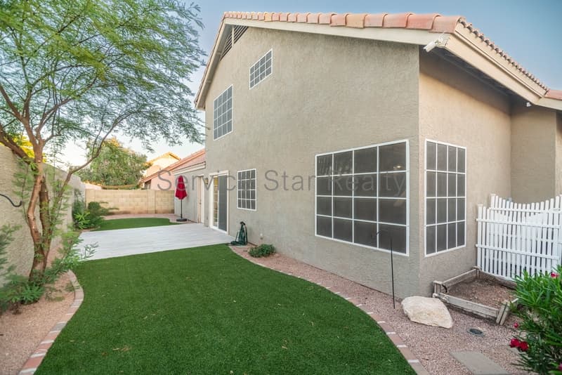 Phoenix House: 3924 E Orchid Ln