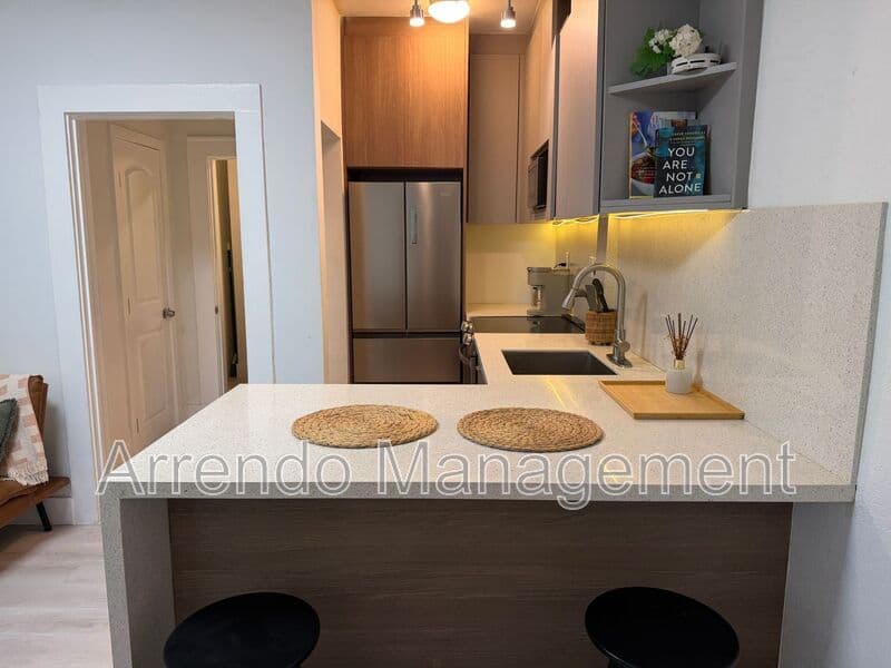 Coral Gables House: 126 Mendoza Ave