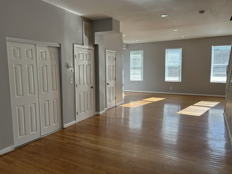 Baltimore Condo: 2101 Chelsea Terrace - 1