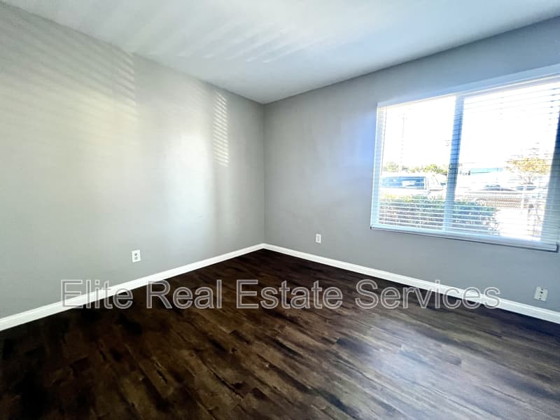Chula Vista Condo: 121 Madison Avenue - 1