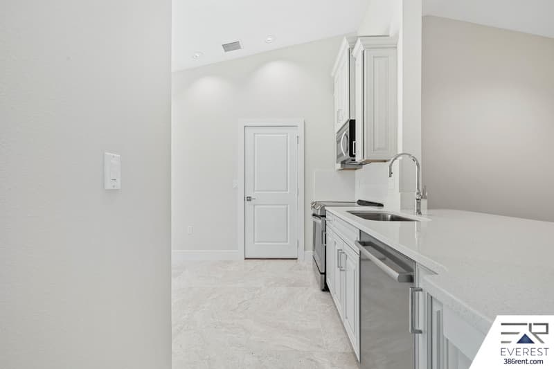 Palm Coast House: 6 Karl Court