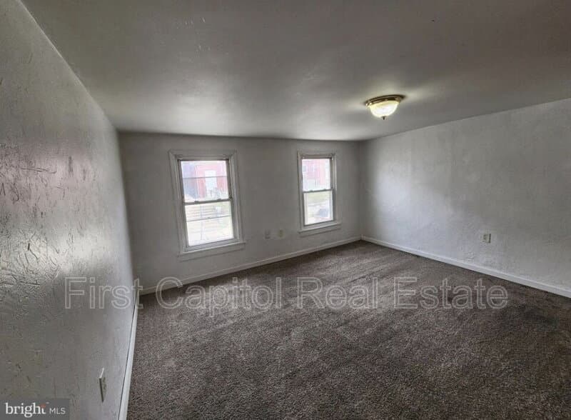 Steelton House: 140 S 2nd St