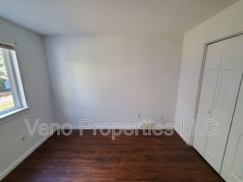 Clifton Park House: 111 Yorktown Dr.
